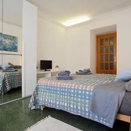 Sonia Monteverde Per 4 Apartament